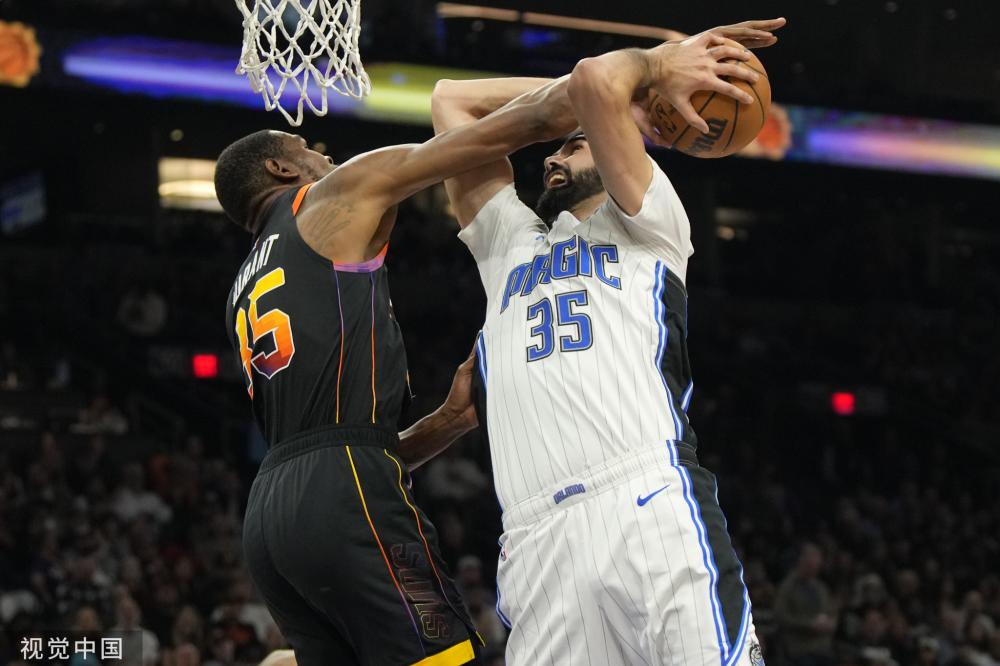 易建联与周 易建联与周